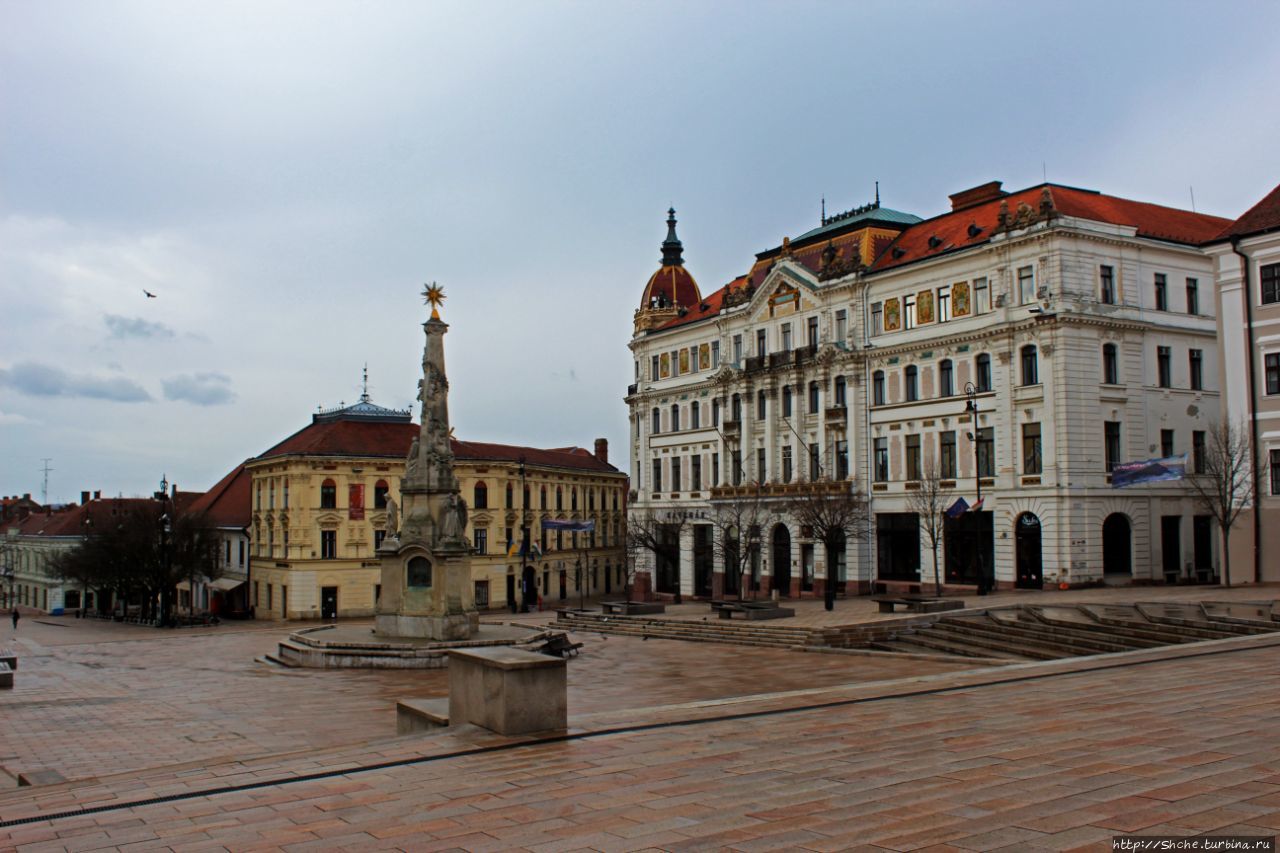 Площадь Сечени Печ, Венгрия Площадь Сечени Печ, Венгрия