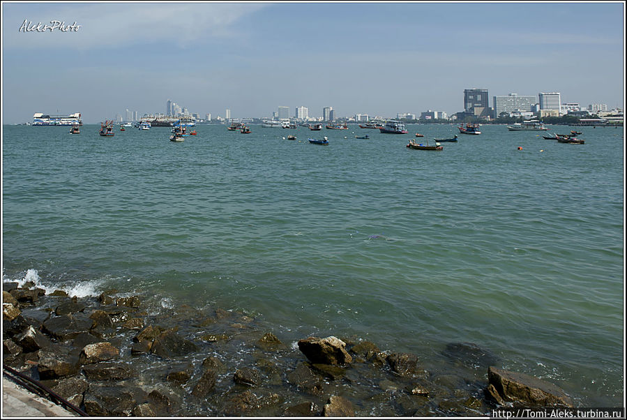 Море — классно! Но купаться многие предпочитают ездить на острова. скоро — сравним...
*