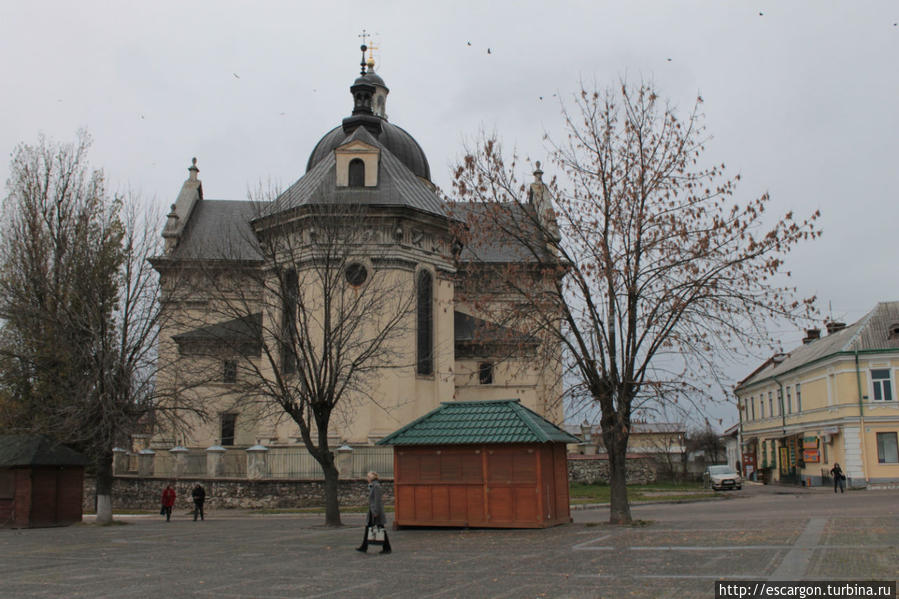 Костел Св.Лаврентия Жолква, Украина