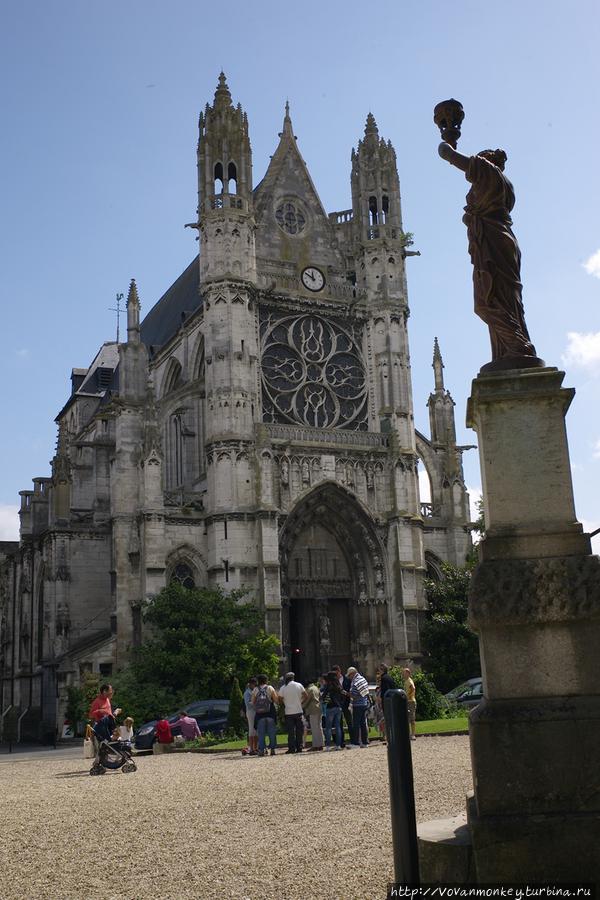 Коллегиальная церковь Нотр-Дам Вернон, Франция