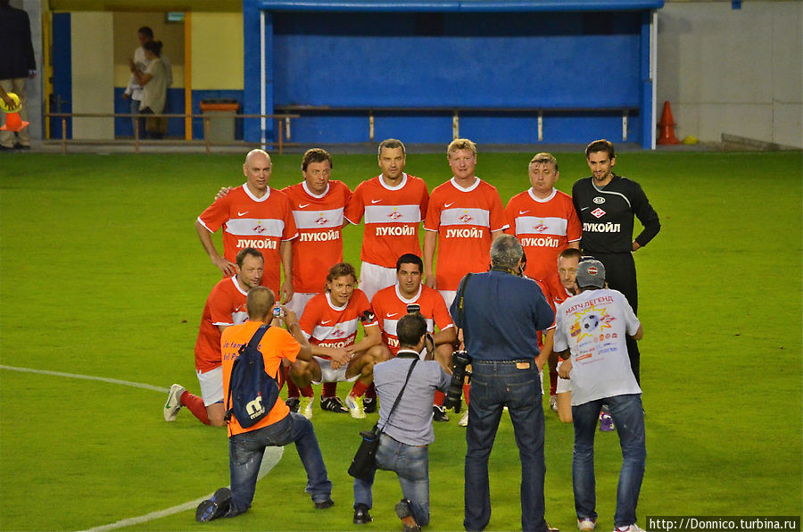 Матч постаревших легенд Паламос, Испания