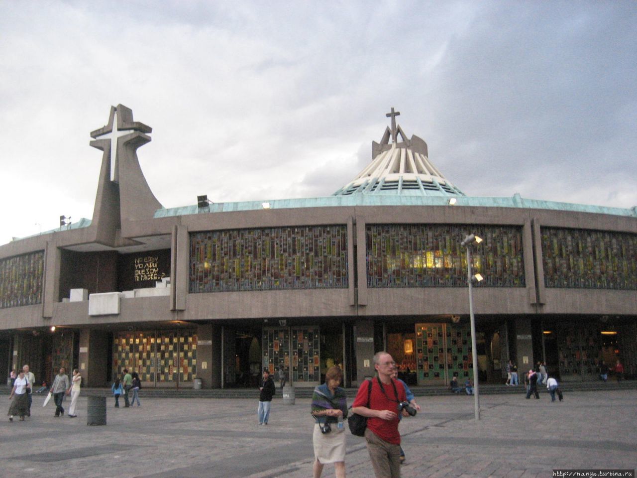 Современная базилика Девы