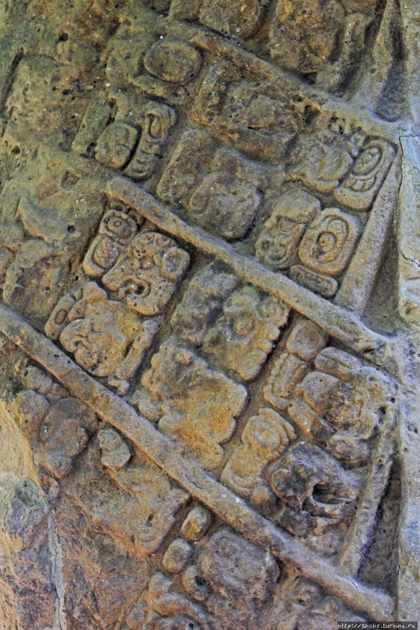 Киригуа - важнейший для науки город майя (объект ЮНЕСКО 146)