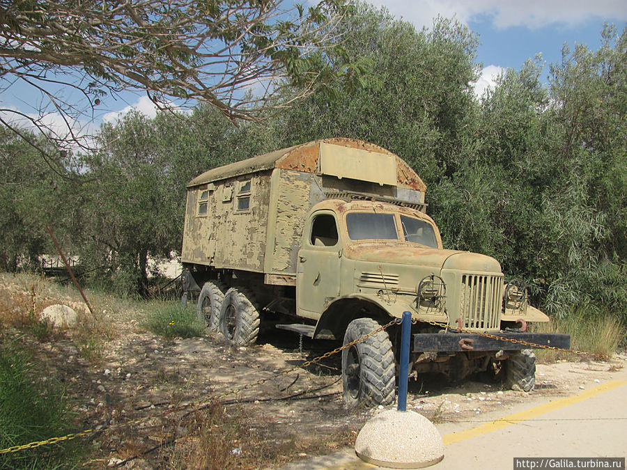 Ржавеющая машина. Беэр-Шева, Израиль