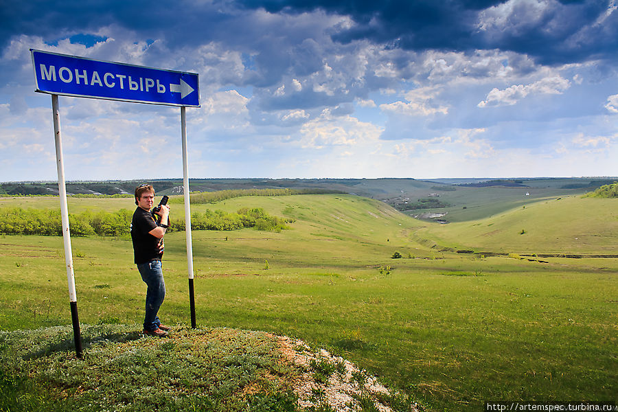 Старейшие в России пещерные храмы Костомарово, Россия