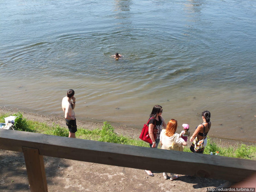 даже занырнуть в ледяную воду Красноярск, Россия