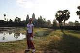 В Камбодже я купила себе просторные шаровары и майку  I love Cambogia