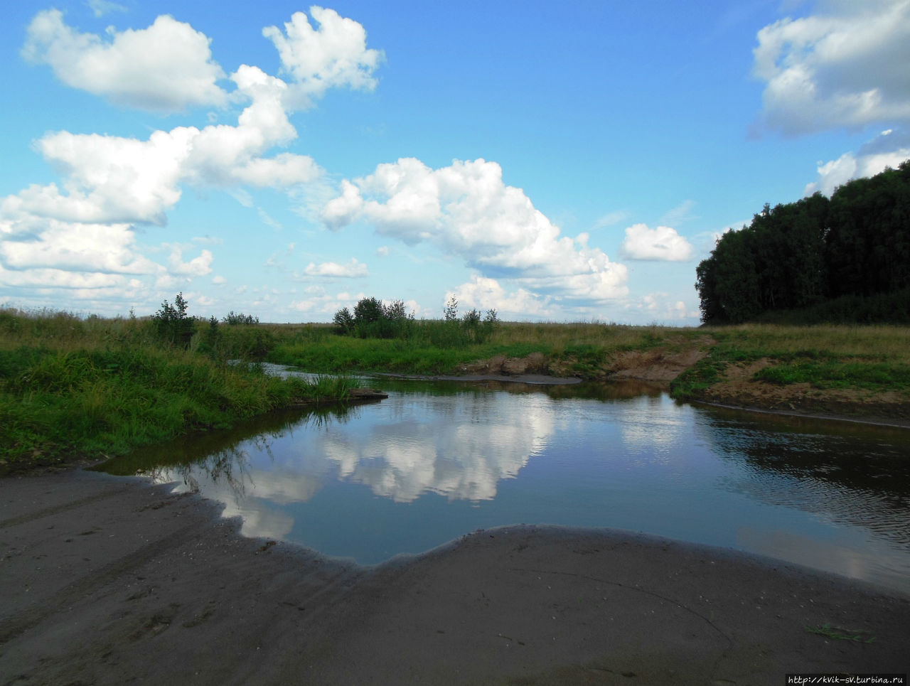 Остановились  перед  бродом  у речки. Уржум, Россия