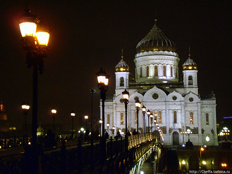 На Патриаршем мосту Москва, Россия