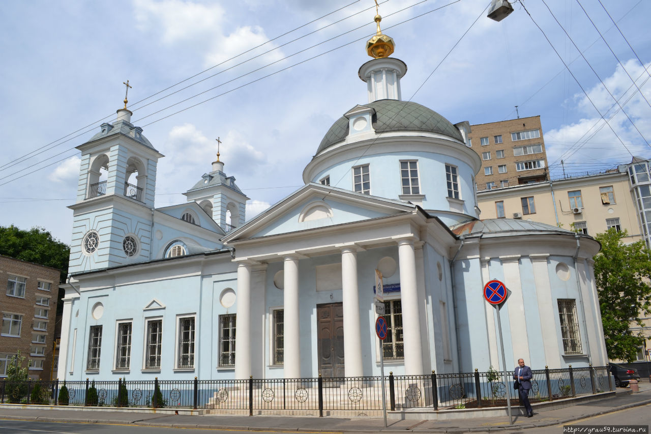 Церковь Успения Богородицы на Могильцах Москва, Россия