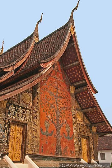 Сим монастыря Сиенгтхонг. Фото из интернета
