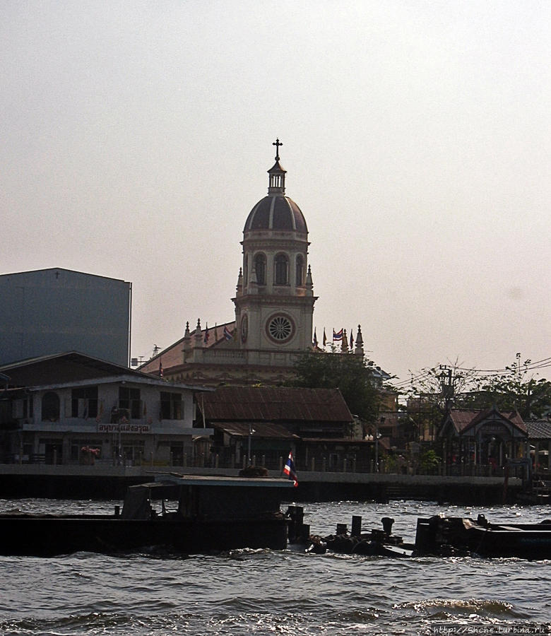 на другом берегу обнаружили христианский собор... Бангкок, Таиланд