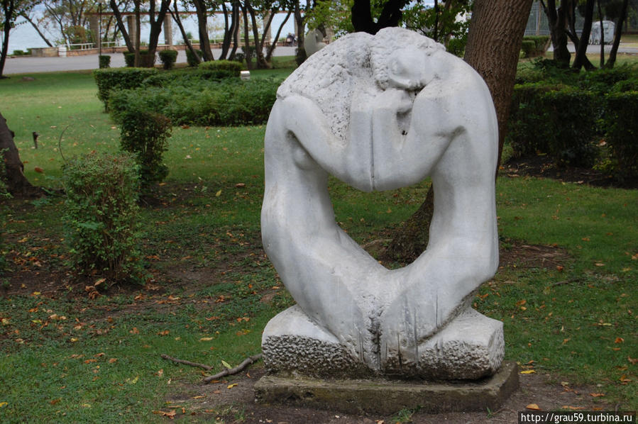 Приморский парк. Абстрактные скульптуры Бургас, Болгария