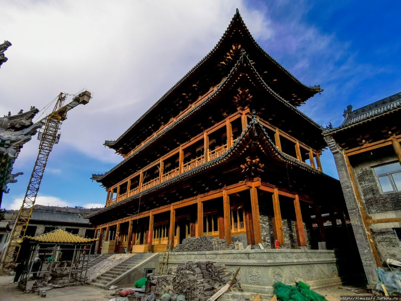 Храм Чифу (Сifo Temple), Утайшань. Священная Гора Утайшань, Китай