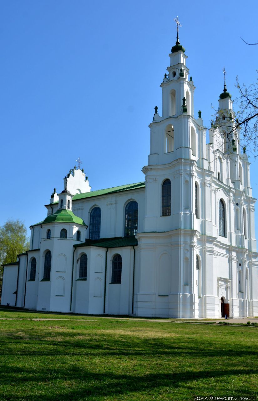 Софийский собор. Крылья белого Ангела