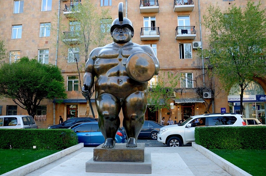 Ж Ереван, Армения