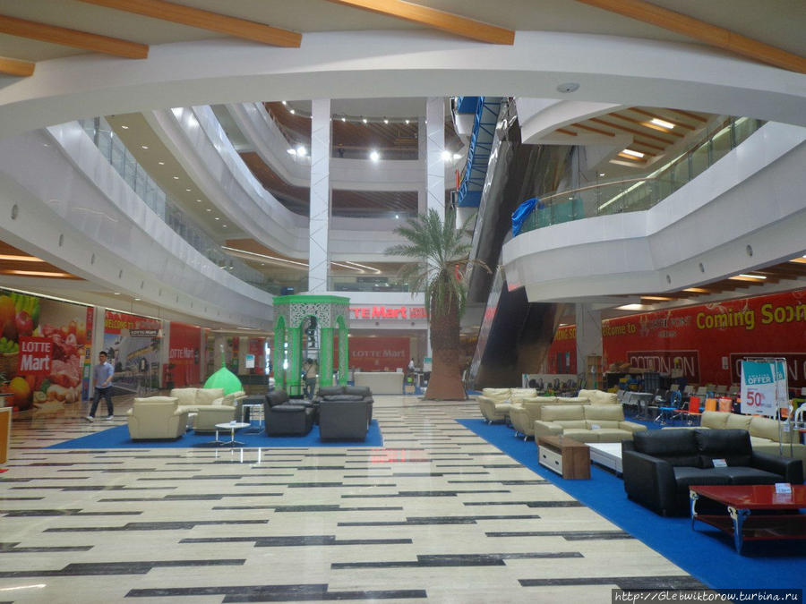 Shopping mall Медан, Индонезия
