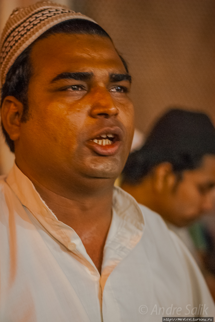 Пение Кавалли (пение священных текстов) Дели, Индия
