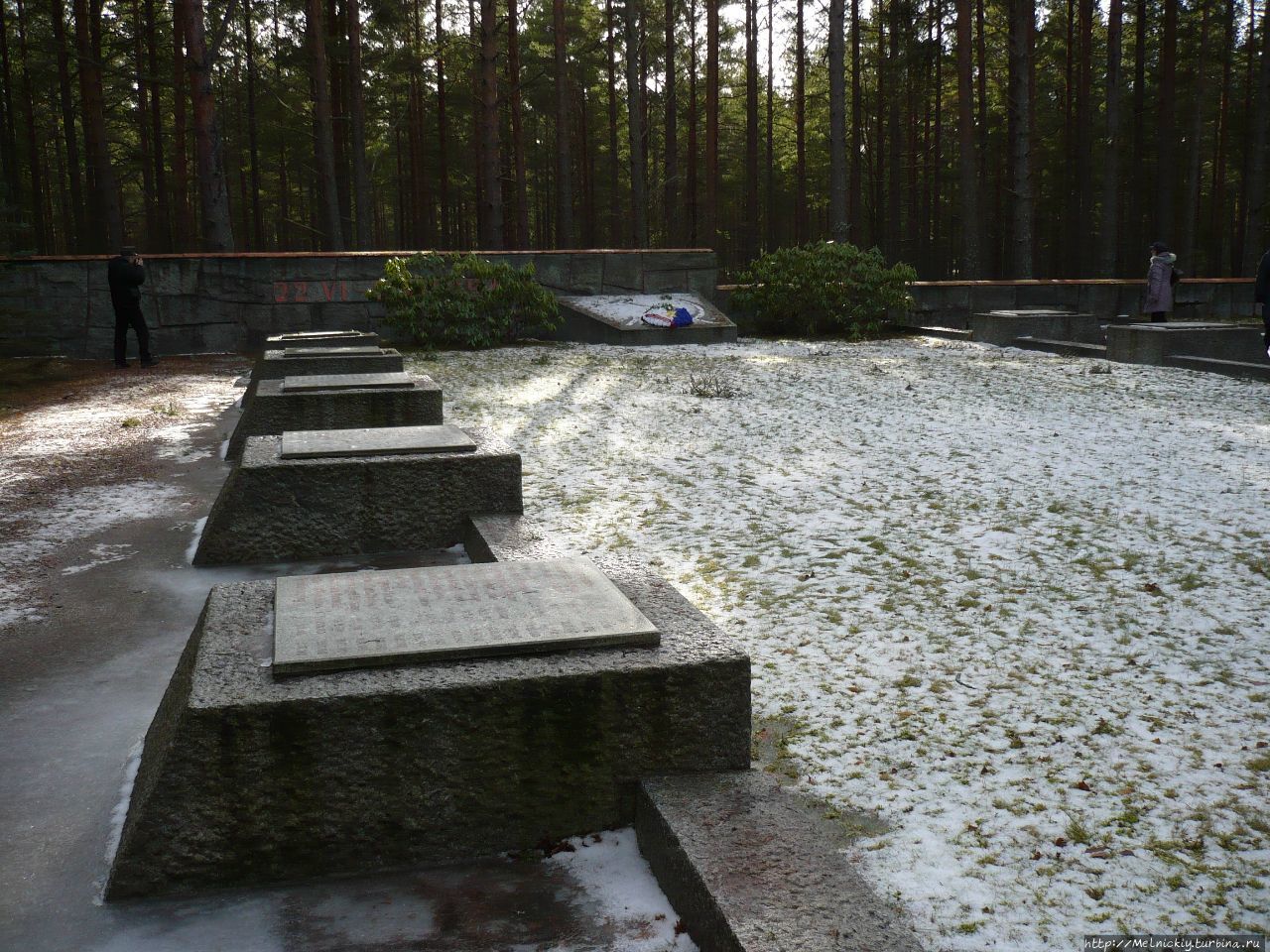 Монумент советским воинам Ханко, Финляндия