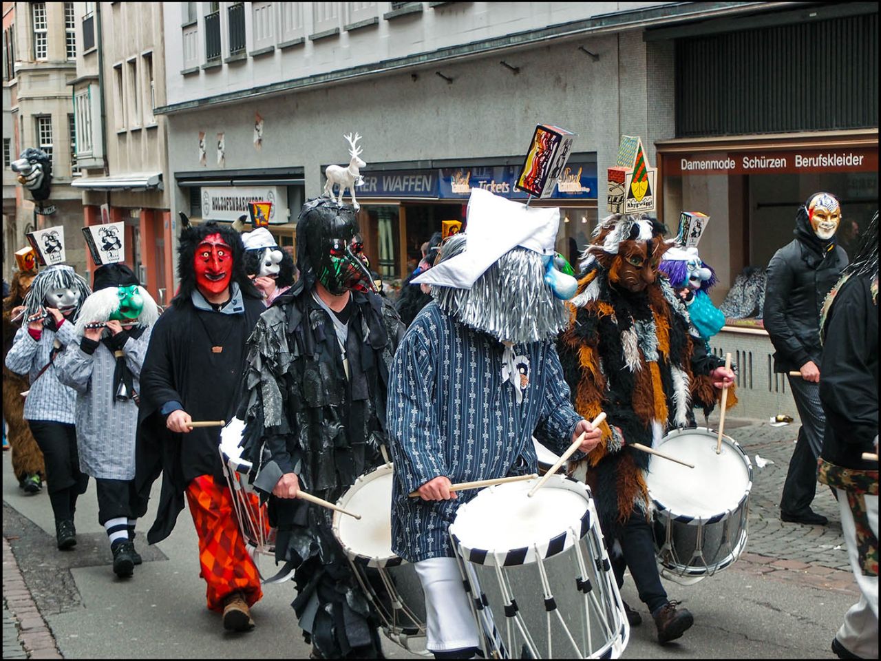 Фонари карнавального Базеля