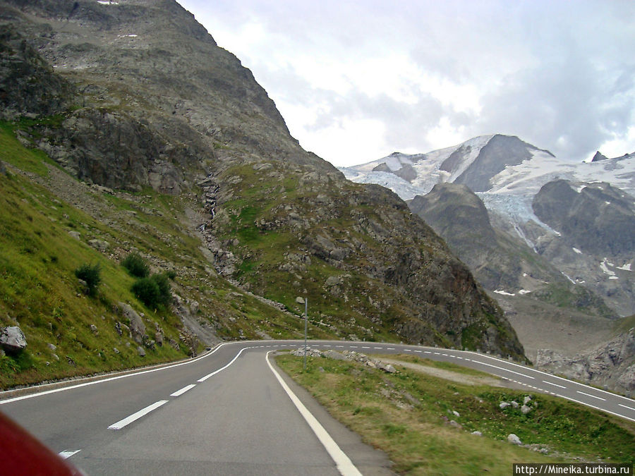 Горный перевал Susten Pass Кантон Ури, Швейцария