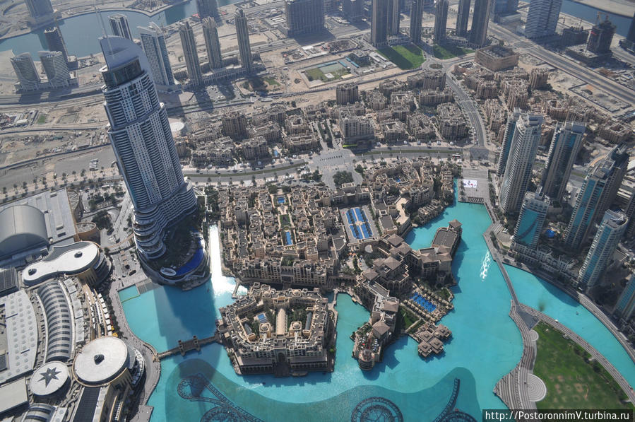 Вид сверху. Высота 452 м. Дубай, ОАЭ