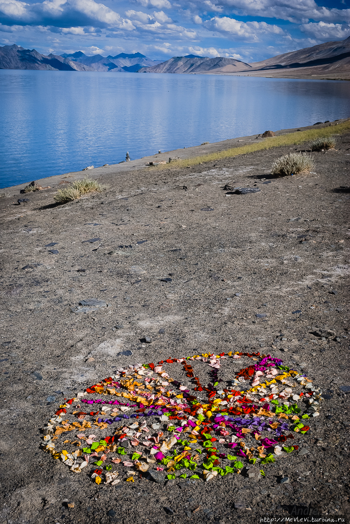 Озеро Пангонг Штат Джамму-и-Кашмир, Индия