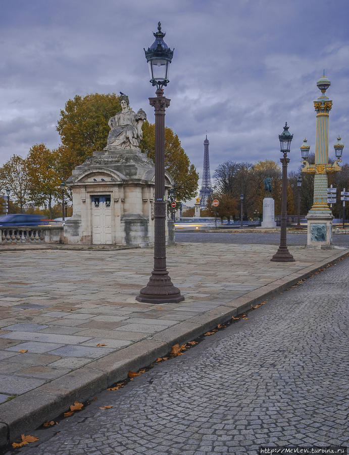 На рассвете Париж, Франция