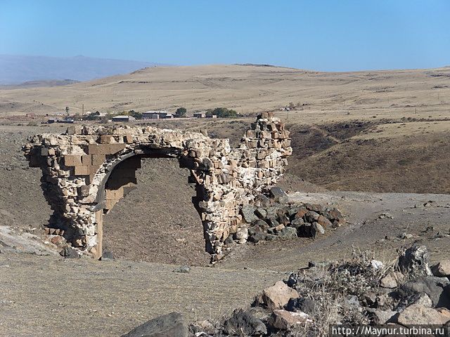 Руины древнего армянского города Ани, Турция