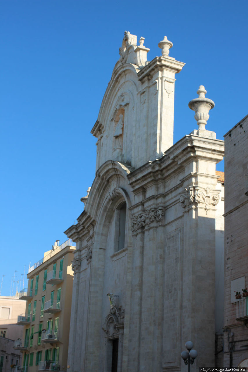 А вот это — кафедральный собор Конрада Баварского Мольфетта, Италия