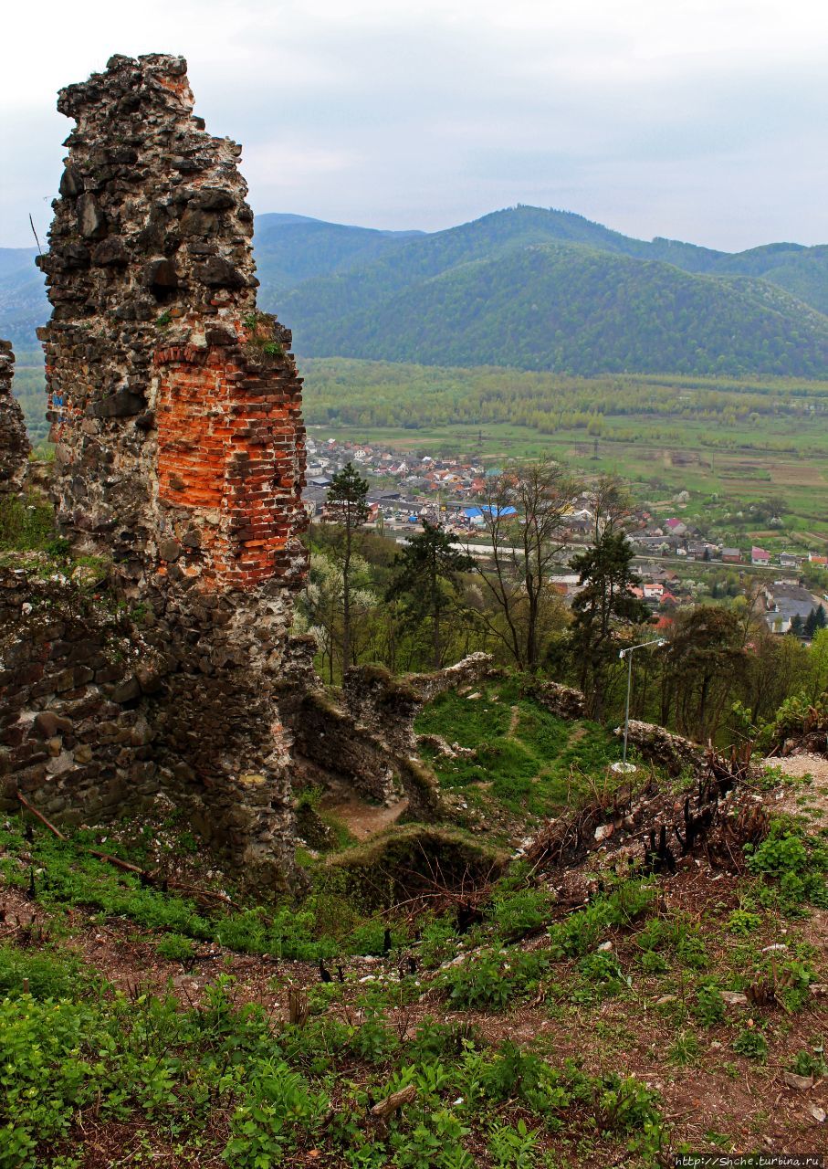 Хустский замок Хуст, Украина