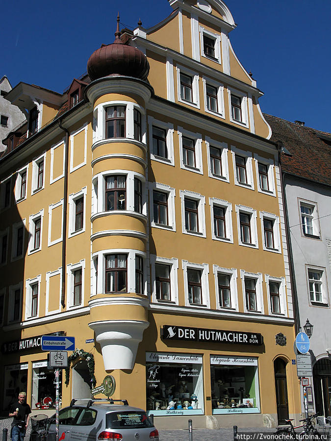 Знаменитый магазин-мастерская шляпок ручной работы. Регенсбург, Германия
