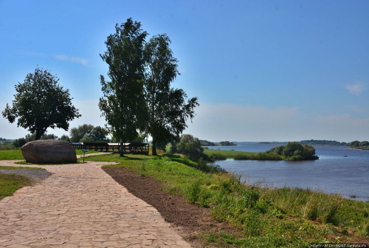 Остатки церкви Благовещения на Городище Великий Новгород, Россия