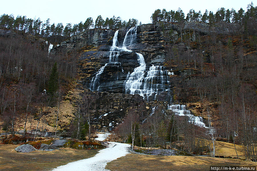 водопада Tvindefossen Западная Норвегия, Норвегия