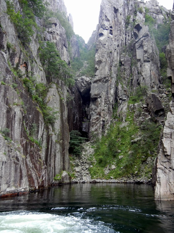 Скала Fontefola. К ней ау