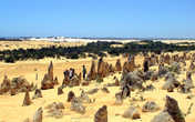 Национальный парк Nambung расположен прямо у берега океана