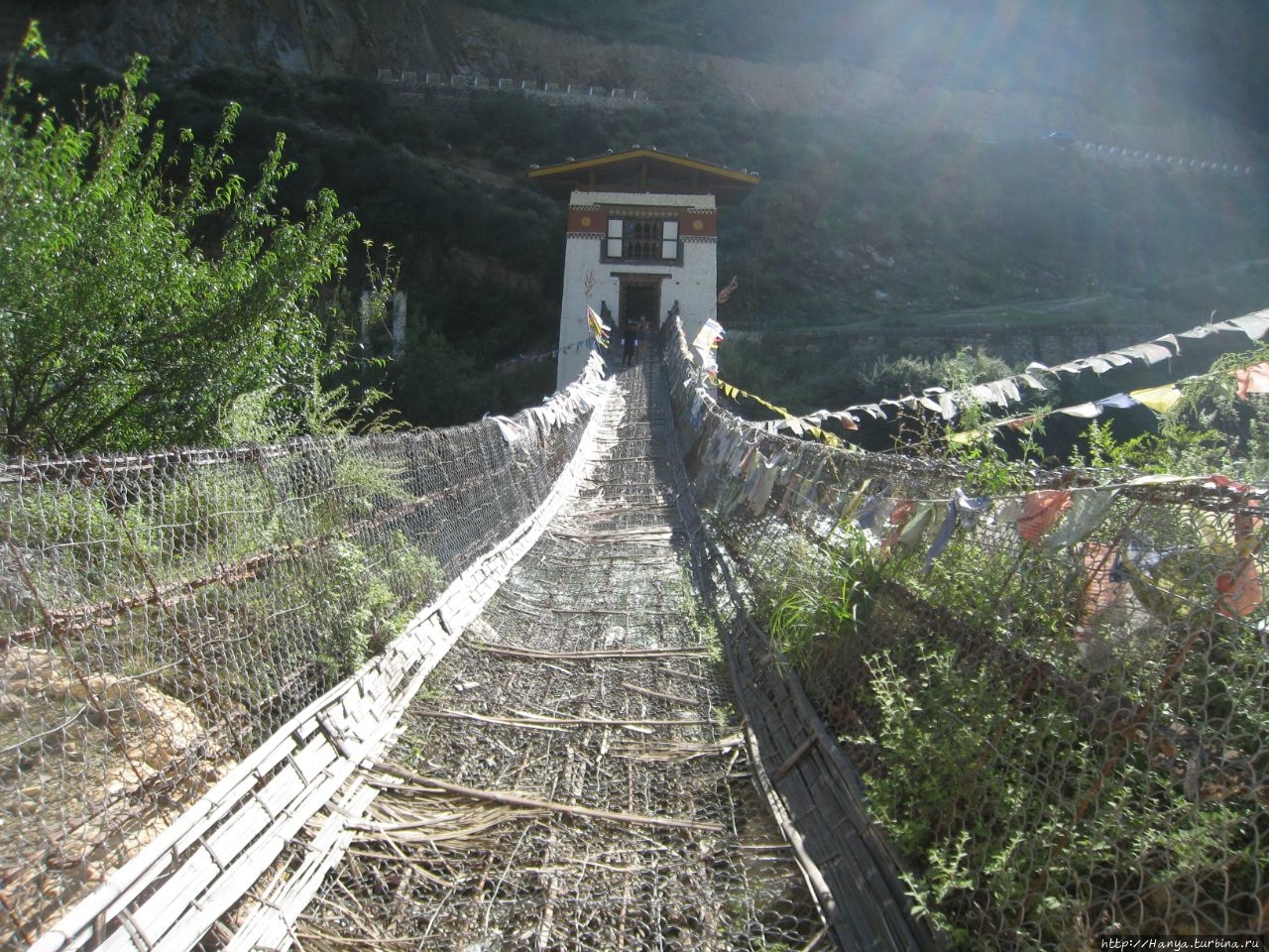 Храм Tamchhog Lhakhang Паро, Бутан