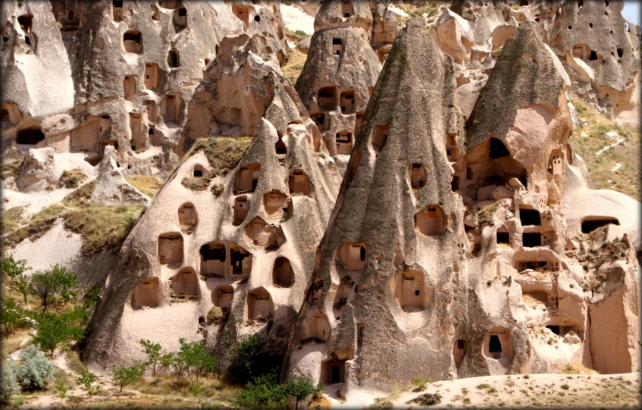 Пещерные поселения Каппадокии