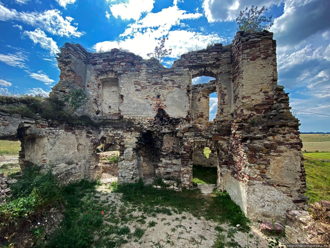 Замок в Подзамочке Подзамочек, Украина