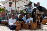 Также были и музыканты, играющие на традиционных балийских инструментах.