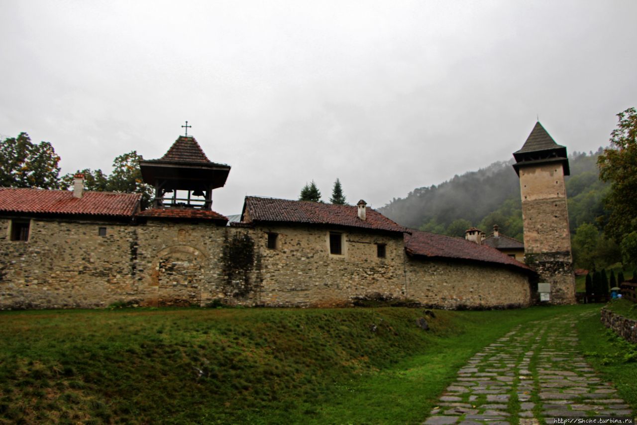 Самый крупный монастырь в европе