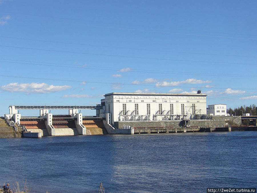 Маленький городок на большой реке Подпорожье, Россия