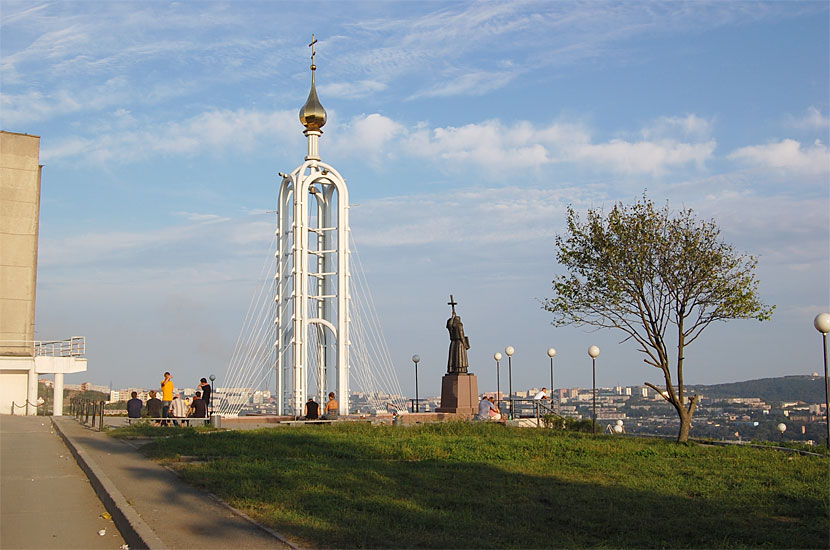 Памятник Кириллу и Мефодию Владивосток, Россия
