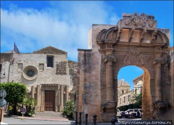 Шакка. Город, рассыпанный по горе Шакка, Италия