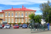 Дом купца Неудачина, где сейчас расположен музей традиционных ремёсел.
