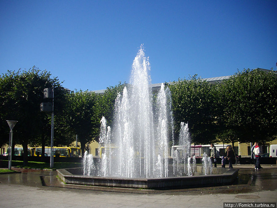 фонтанная пирамида.