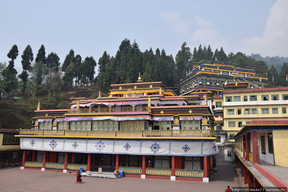 Сокровища тибетских гуру Монастырь Румтек, Индия