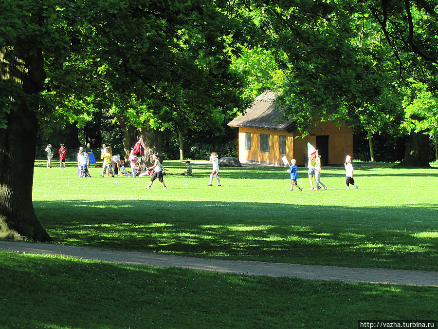 Копенгаген. Прогулка по красивому парку Копенгаген, Дания