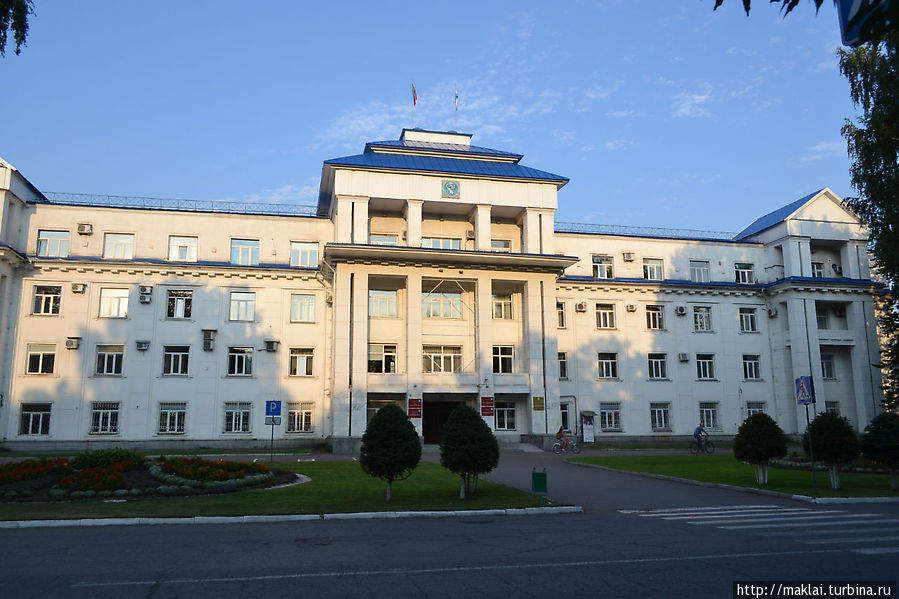 Здание Правительства Республики Алтай.