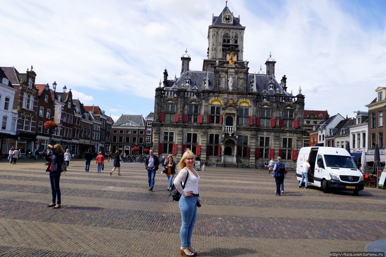 А почему бывшая столица Нидерландов? Ведь она достойна... Делфт, Нидерланды